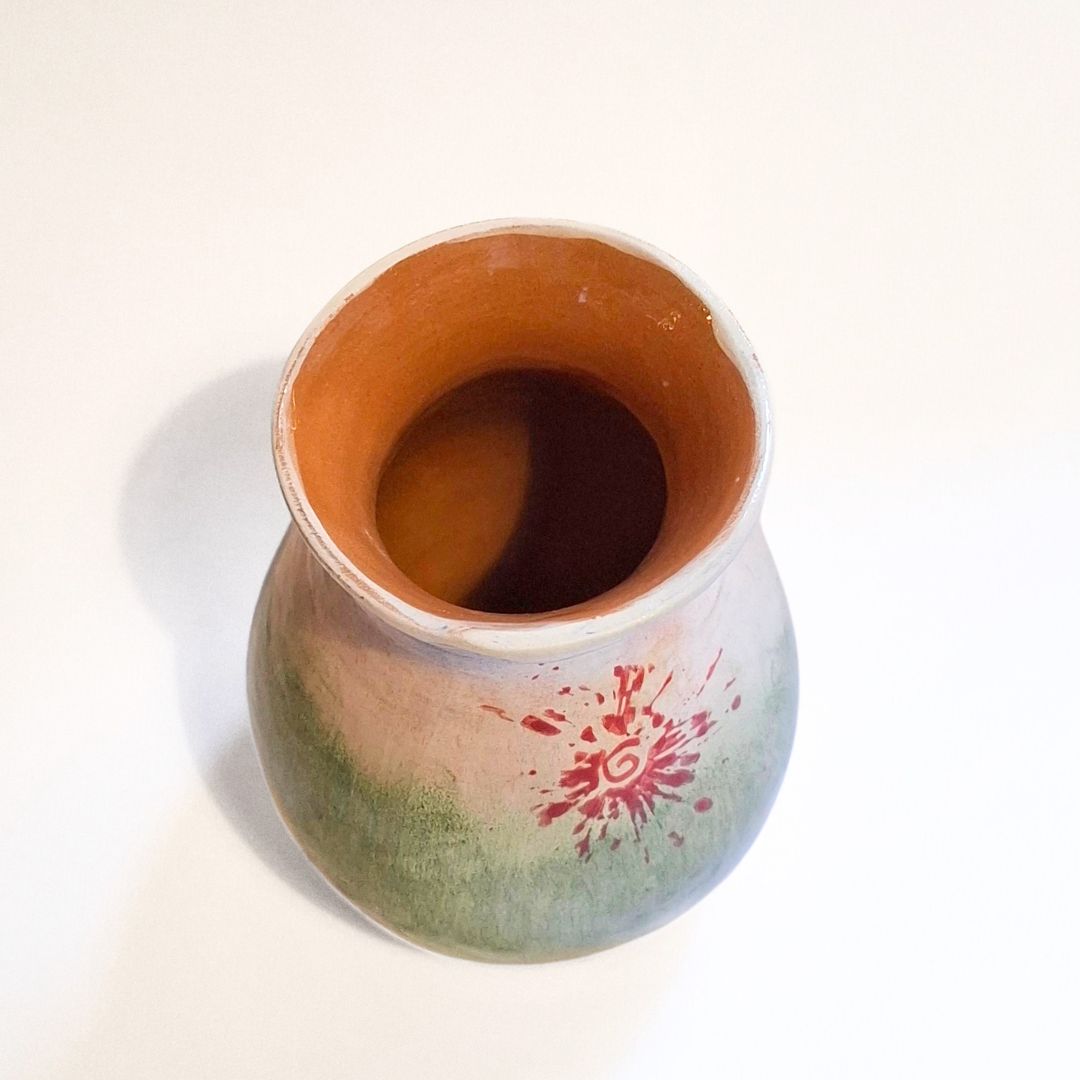 vaso artigianato dipinto a mano dettaglio